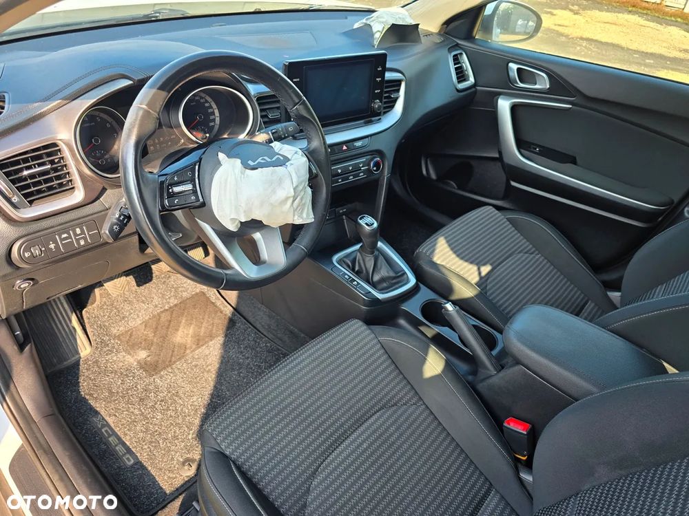 Kia XCeed 1.0 T-GDI L Business Line - 17