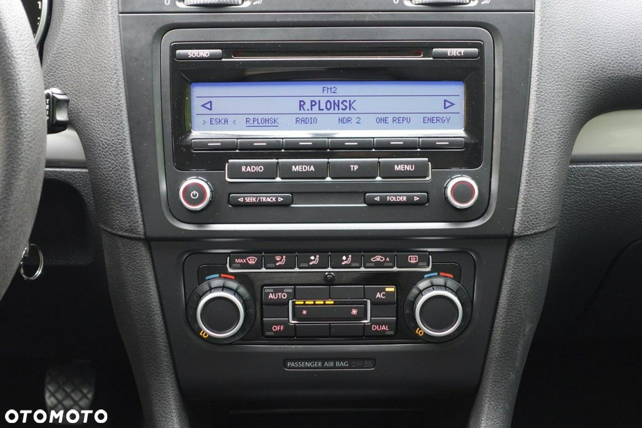 Volkswagen Golf - 14