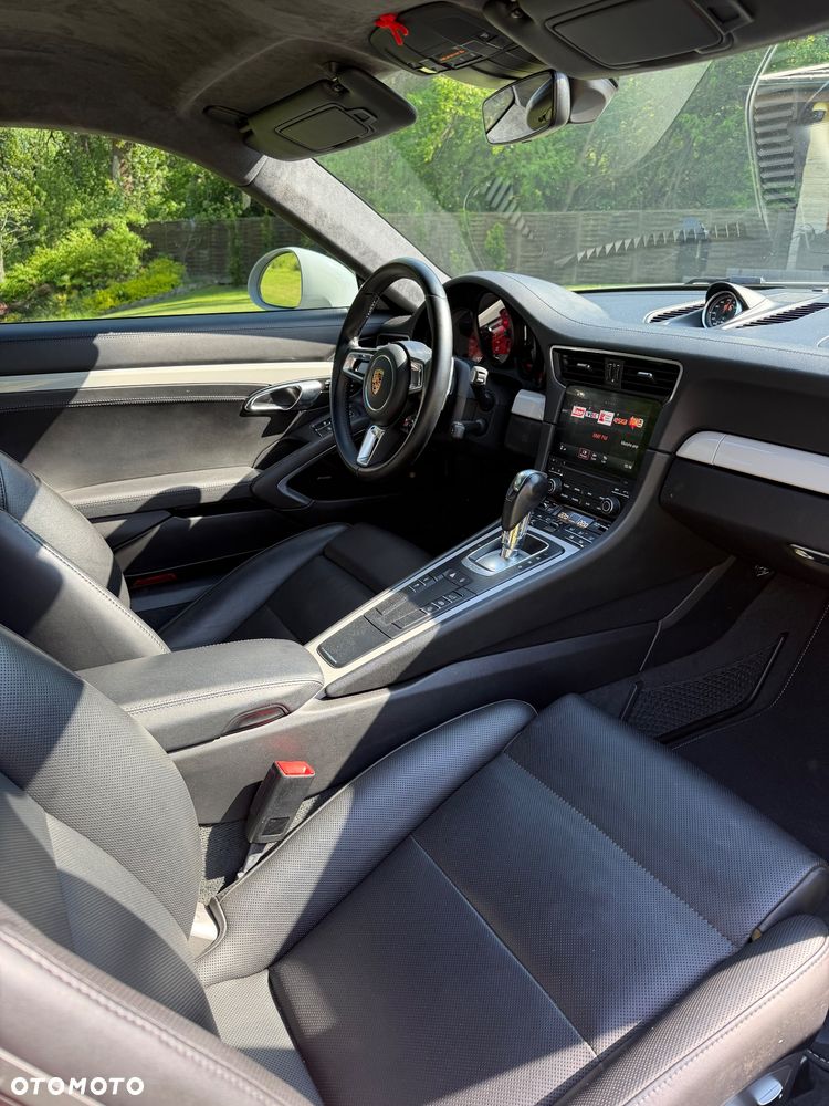 Porsche 911 - 19