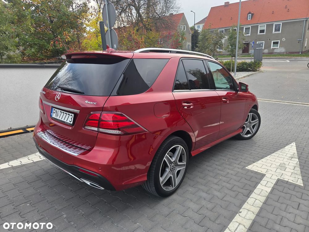 Mercedes-Benz GLE 350 d 4-Matic - 4