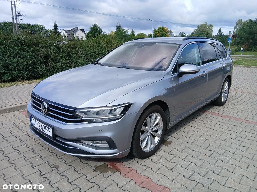 Volkswagen Passat 2.0 TDI SCR DSG Elegance - 9