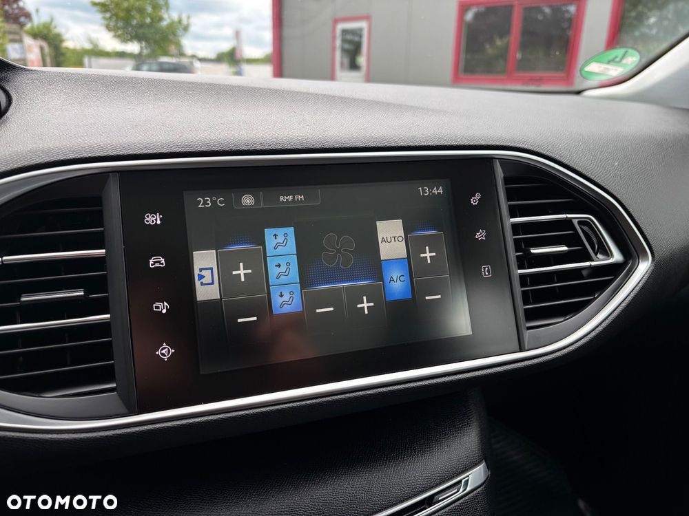 Peugeot 308 BlueHDi 120 Stop & Start Business-Line - 19