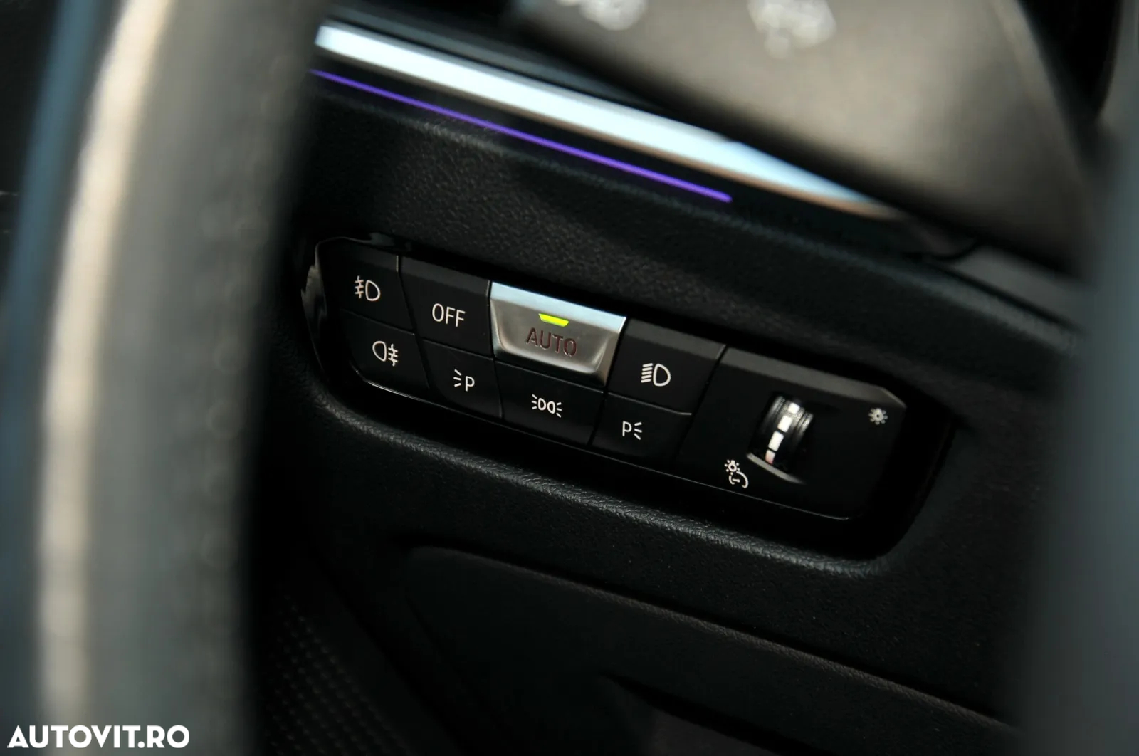 BMW Seria 3 320d xDrive AT - 23