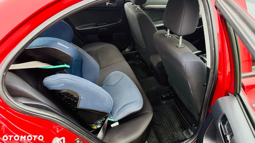 Mitsubishi Lancer - 18