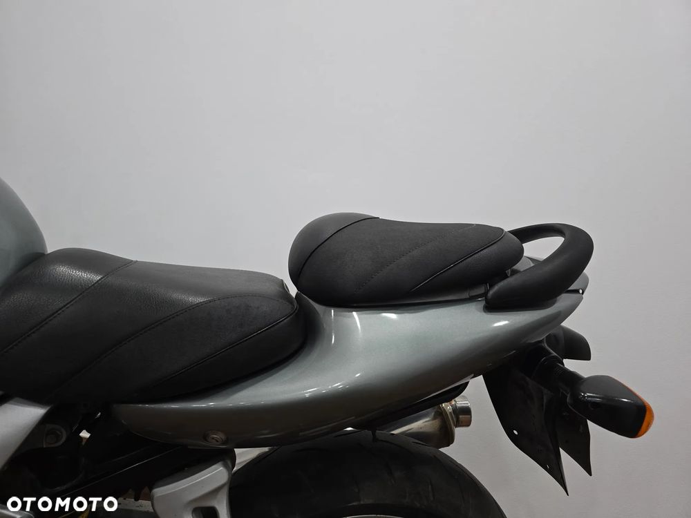 Suzuki SV - 12