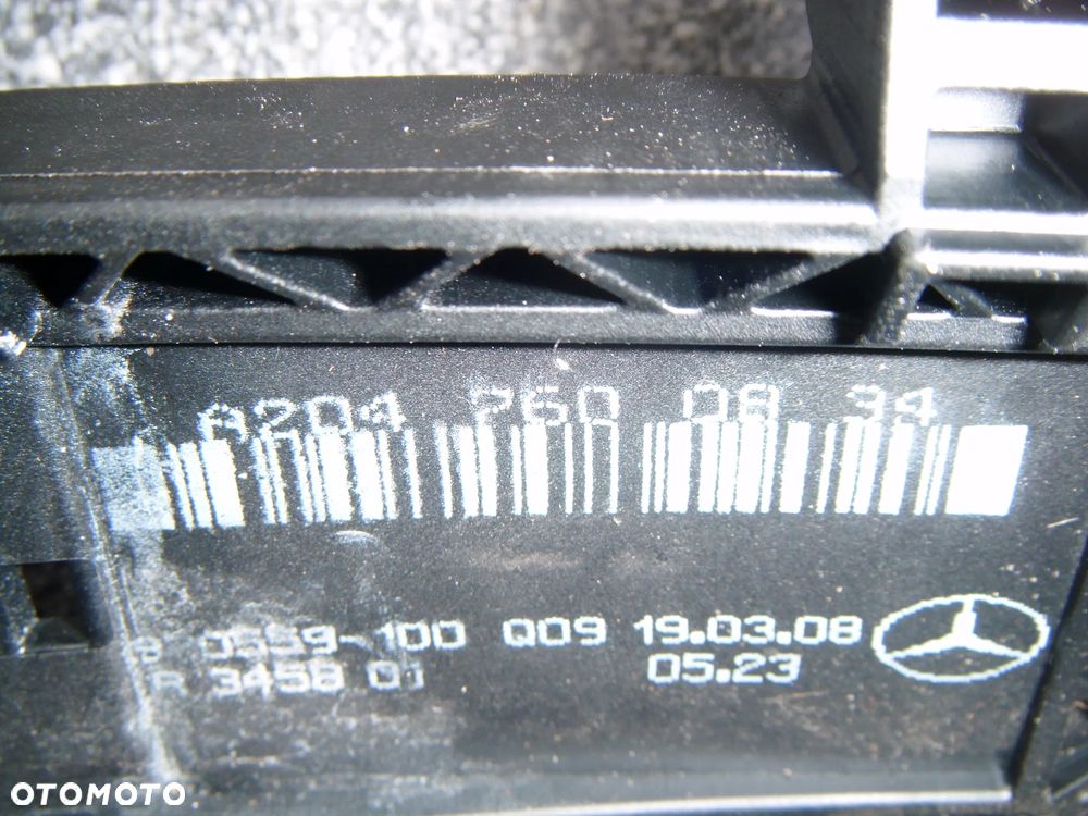 mercedes w204 08r klamka drzwi prawy tył C755 - 2
