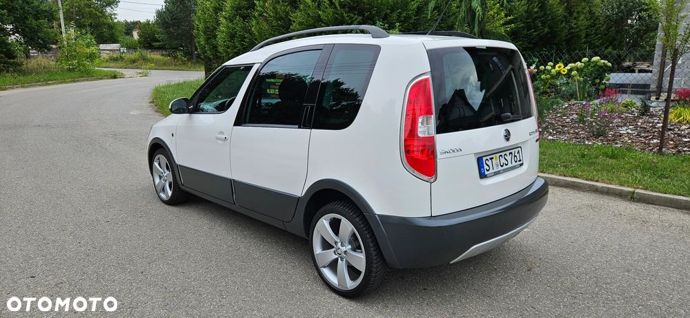 Skoda Roomster 1.2 TSI Scout PLUS EDITION - 5