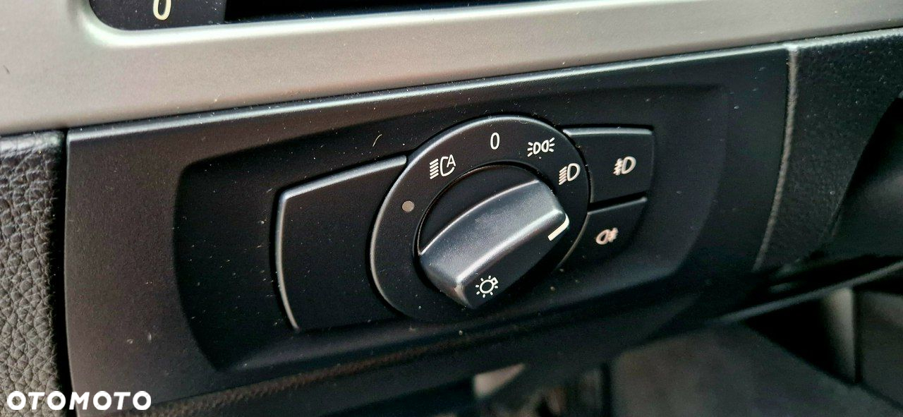 BMW Seria 3 320d - 30