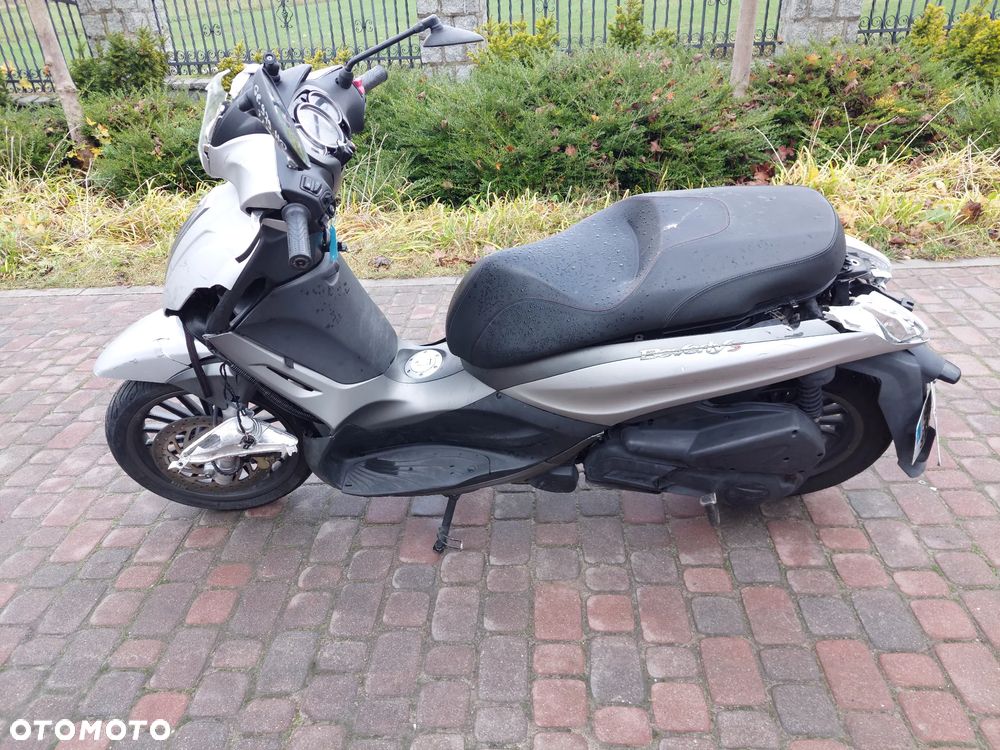 Piaggio Beverly - 2
