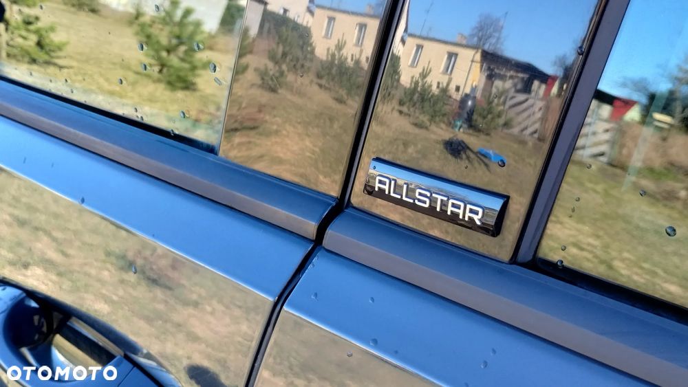 Volkswagen Golf 2.0 TDI BlueMotion Technology DSG Allstar - 6