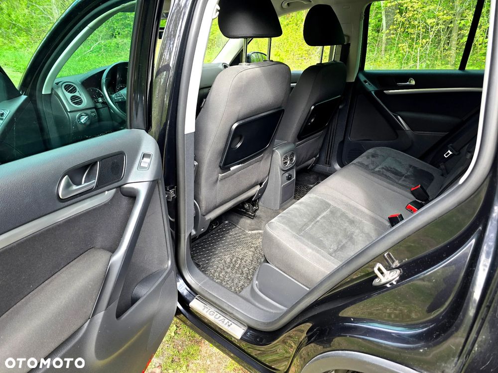 Volkswagen Tiguan 2.0 TDI DPF 4Motion BlueMotion Technology DSG Cup Sport & Style - 11