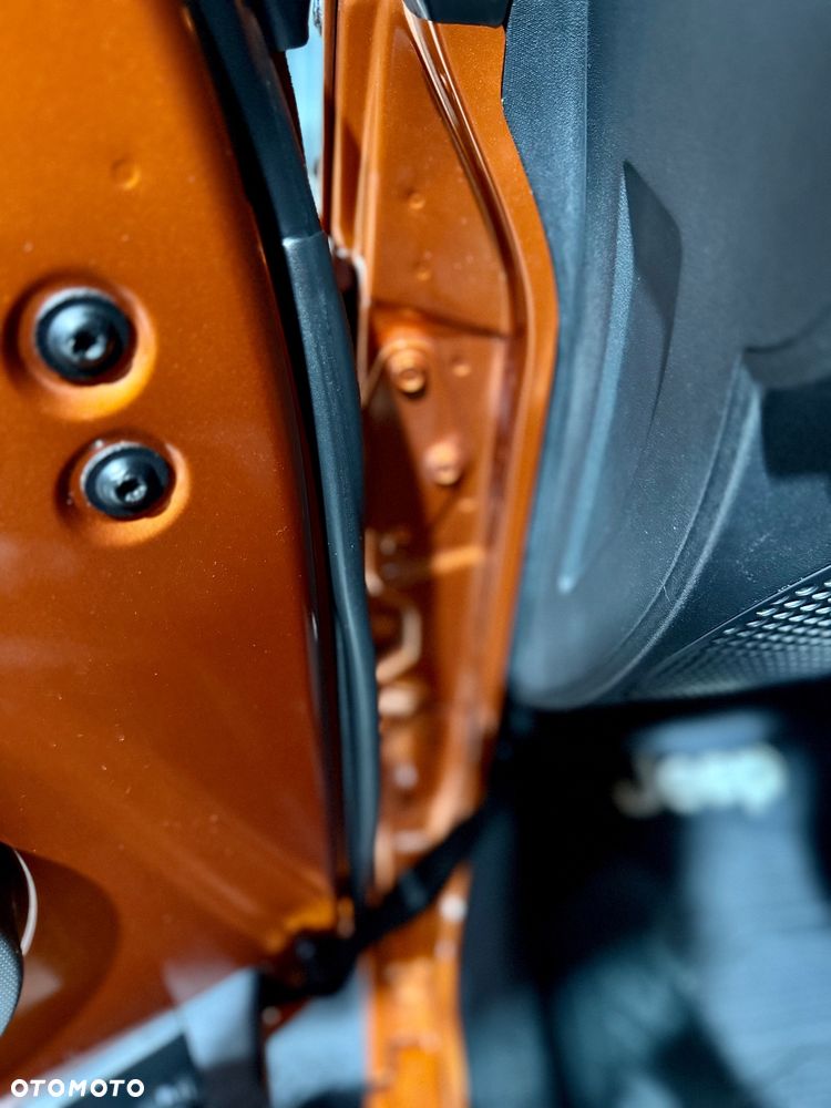 Jeep Wrangler 3.8 Sahara - 28