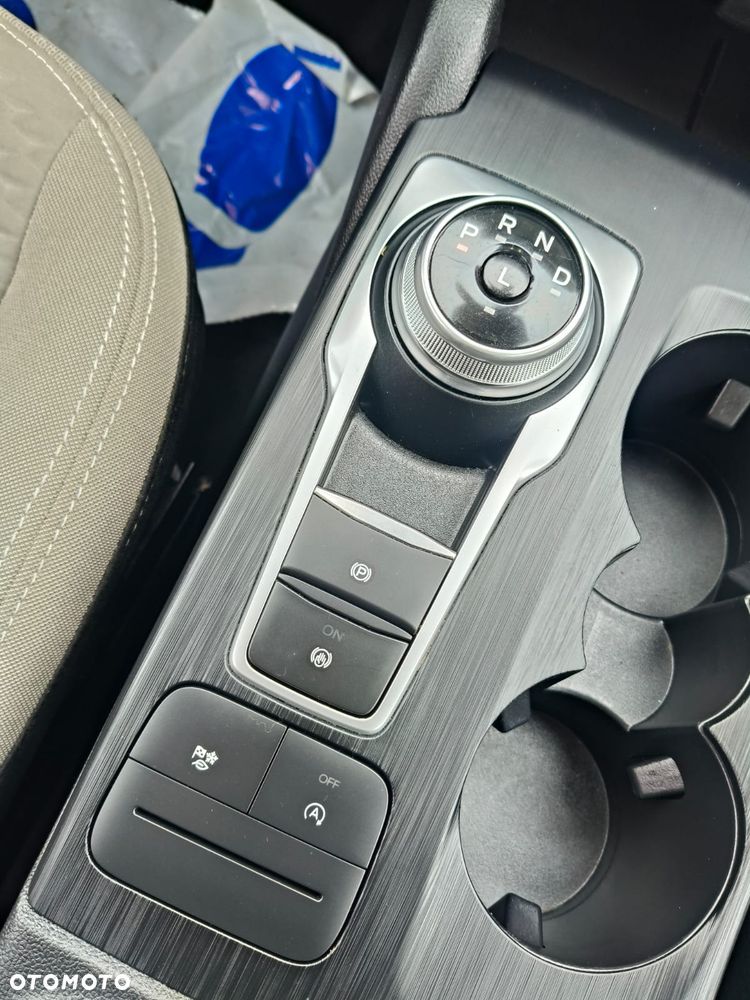 Ford Kuga 1.5 EcoBoost ST-LINE - 25