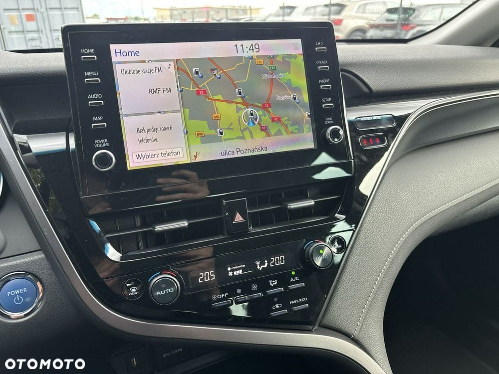 Toyota Camry 2.5 Hybrid Prestige CVT - 23