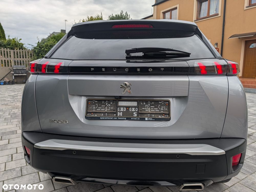 Peugeot 2008 1.2 PureTech Allure S&S EAT8 - 4