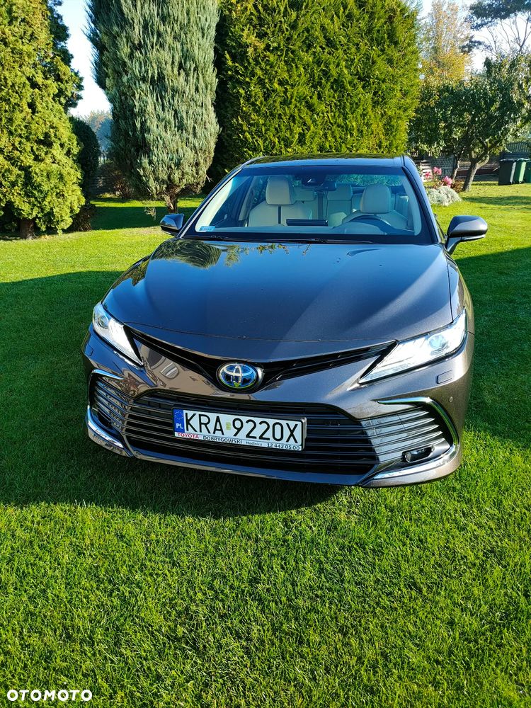 Toyota Camry 2.5 Hybrid Executive CVT - 1