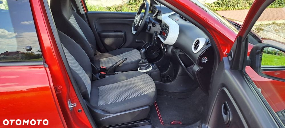 Renault Twingo SCe 70 Intens EU6 - 21