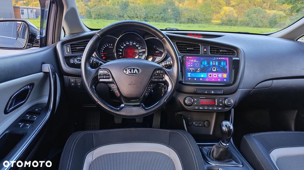 Kia Ceed 1.4 CVVT Dream Team Edition - 22