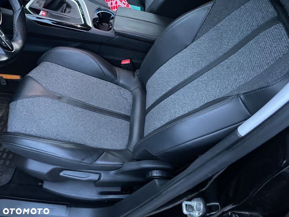 Peugeot 3008 - 16
