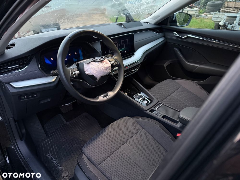 Skoda Octavia 2.0 TDI Business DSG - 8