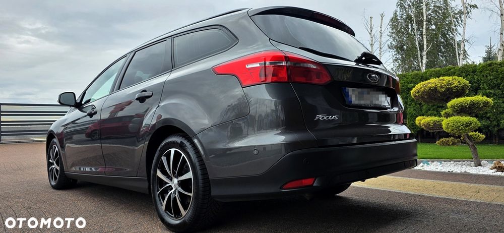 Ford Focus 1.0 EcoBoost Titanium - 4