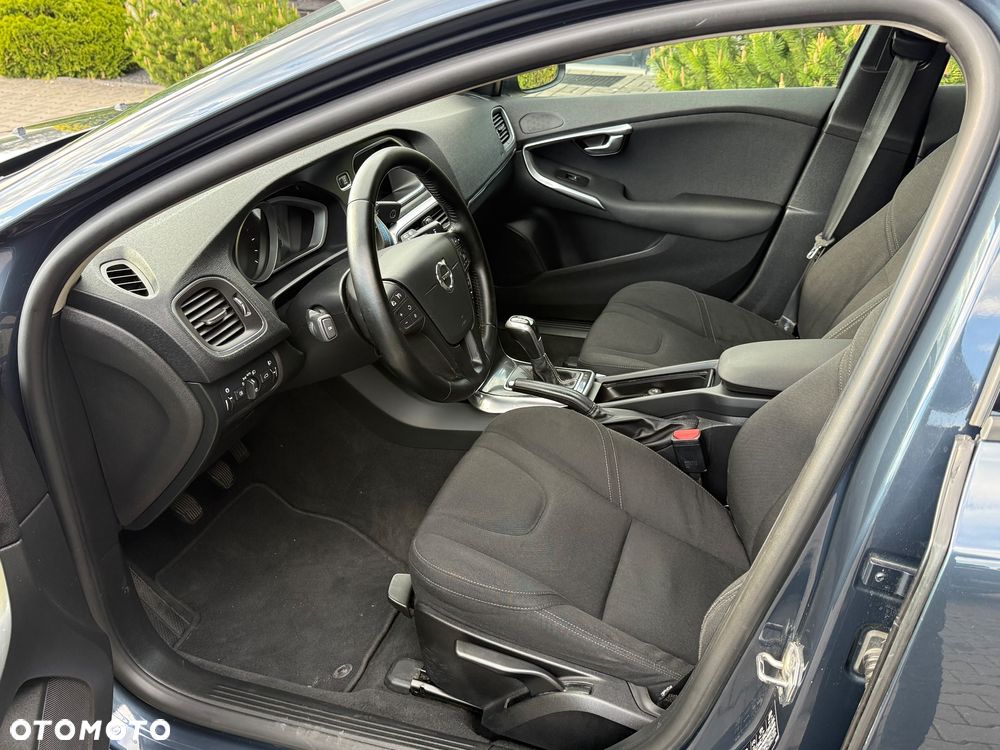 Volvo V40 - 11