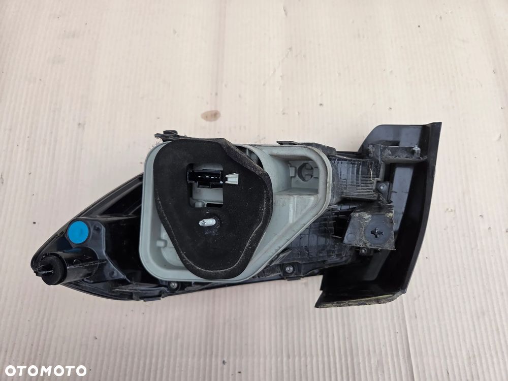 Lampa tylna prawa Peugeot 208 II 9823216780 - 7