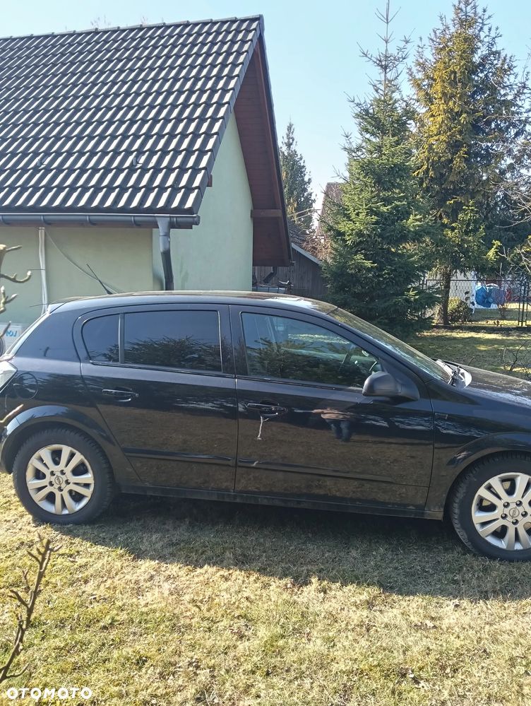 Opel Astra 2.0 T Cosmo - 7