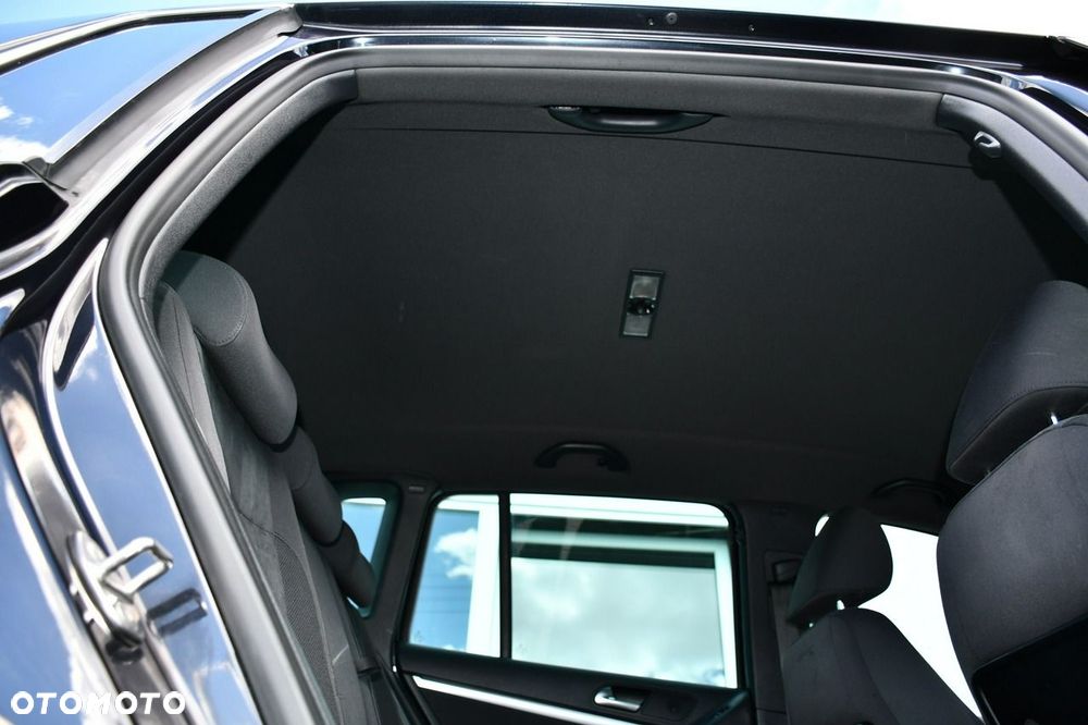 Volkswagen Tiguan - 30