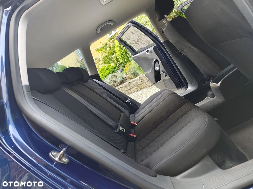 Volkswagen Passat 1.4 TSI BMT Comfortline - 11