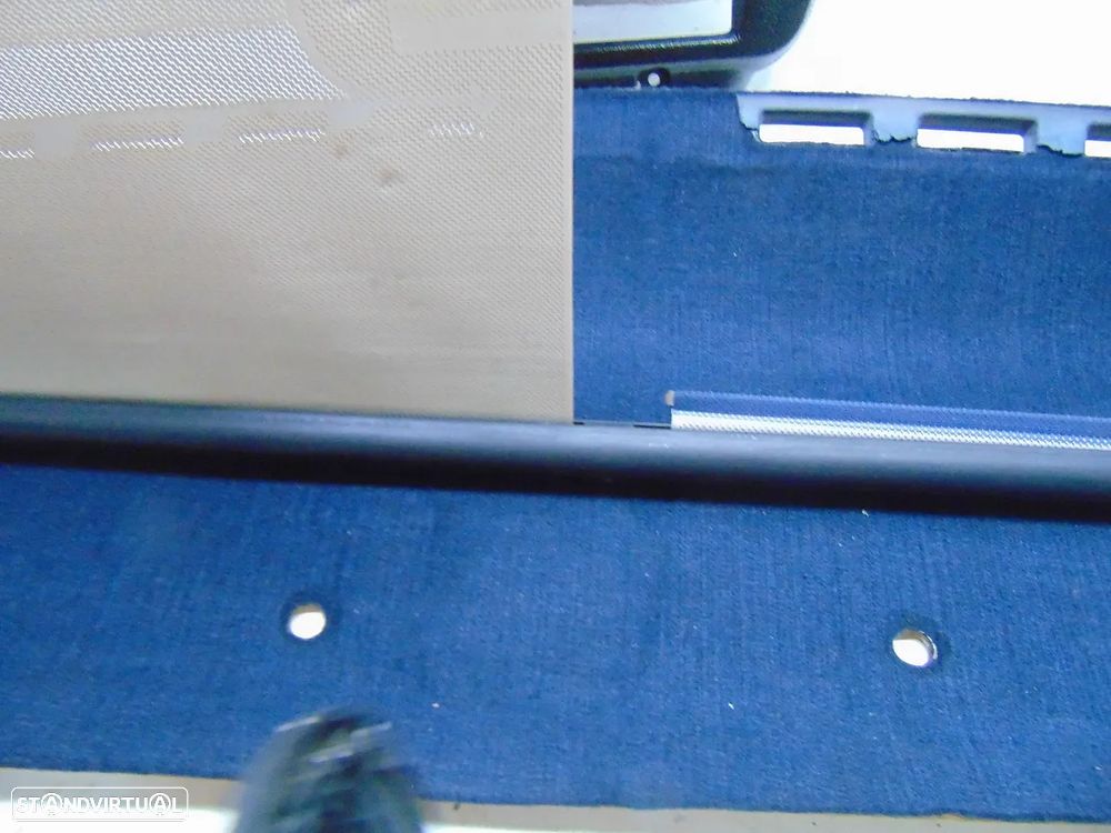 Volvo 244 consola frontal/Chapeleira - 10