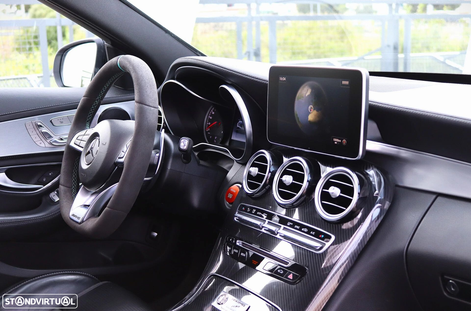 Mercedes-Benz C 63 AMG - 34