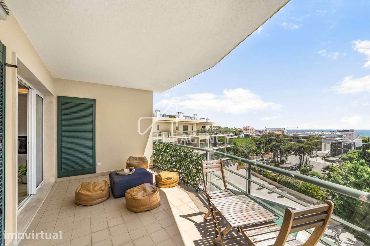 Penthouse T5 no Centro do Estoril. Terraço privado com vistas de 180° - Grande imagem: 5/44