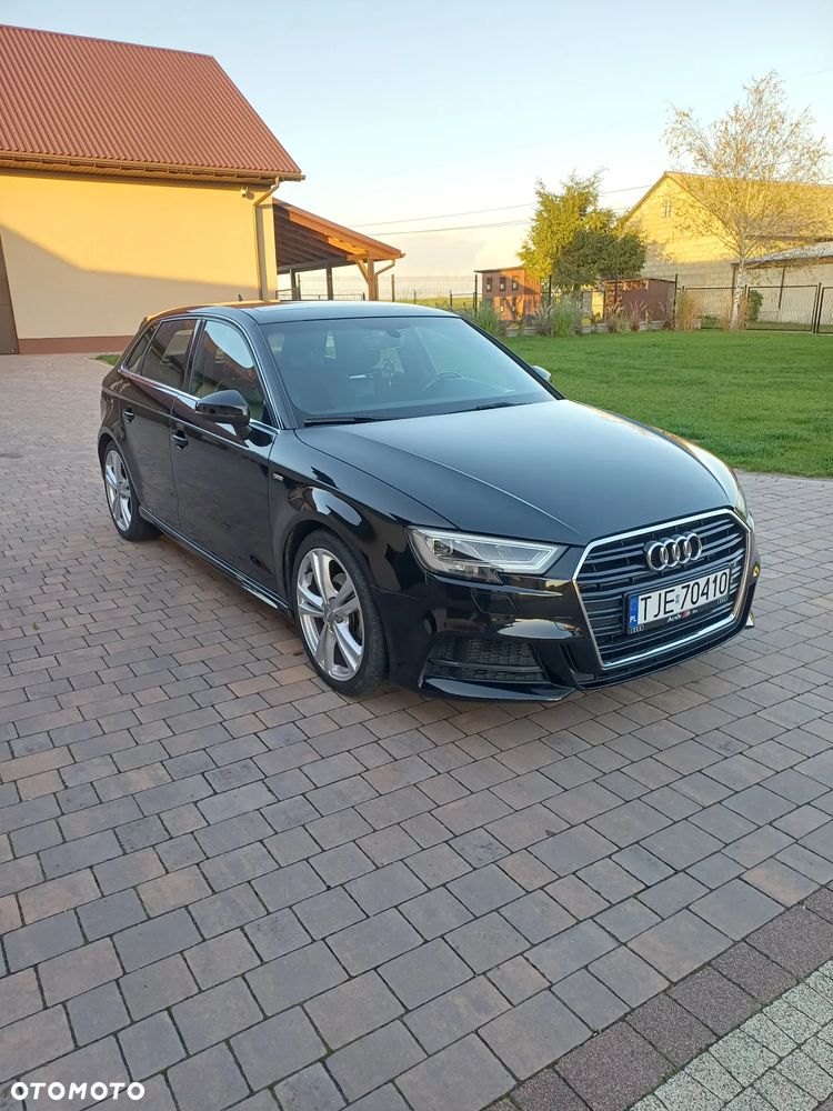 Audi A3 Sportback - 1