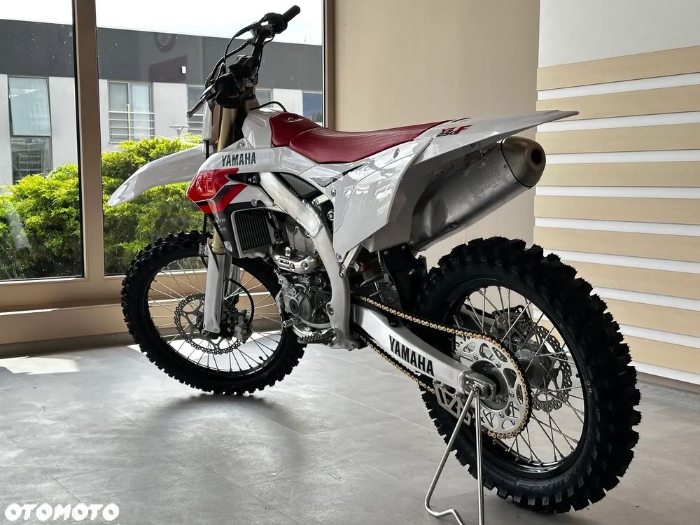 Yamaha YZ - 4
