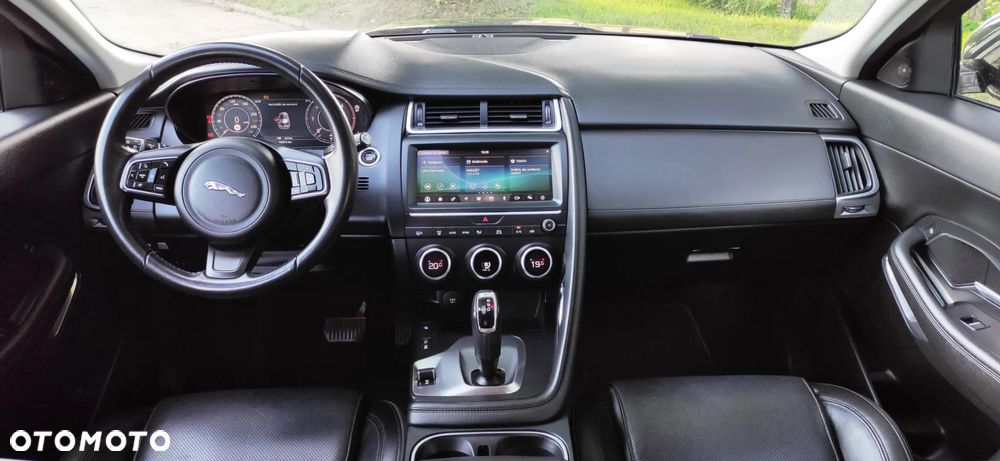 Jaguar E-Pace 2.0 i4D AWD R-Dynamic - 9
