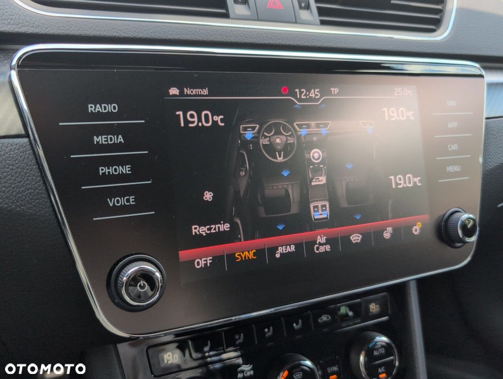 Skoda Superb 2.0 TDI SCR Sportline DSG - 33