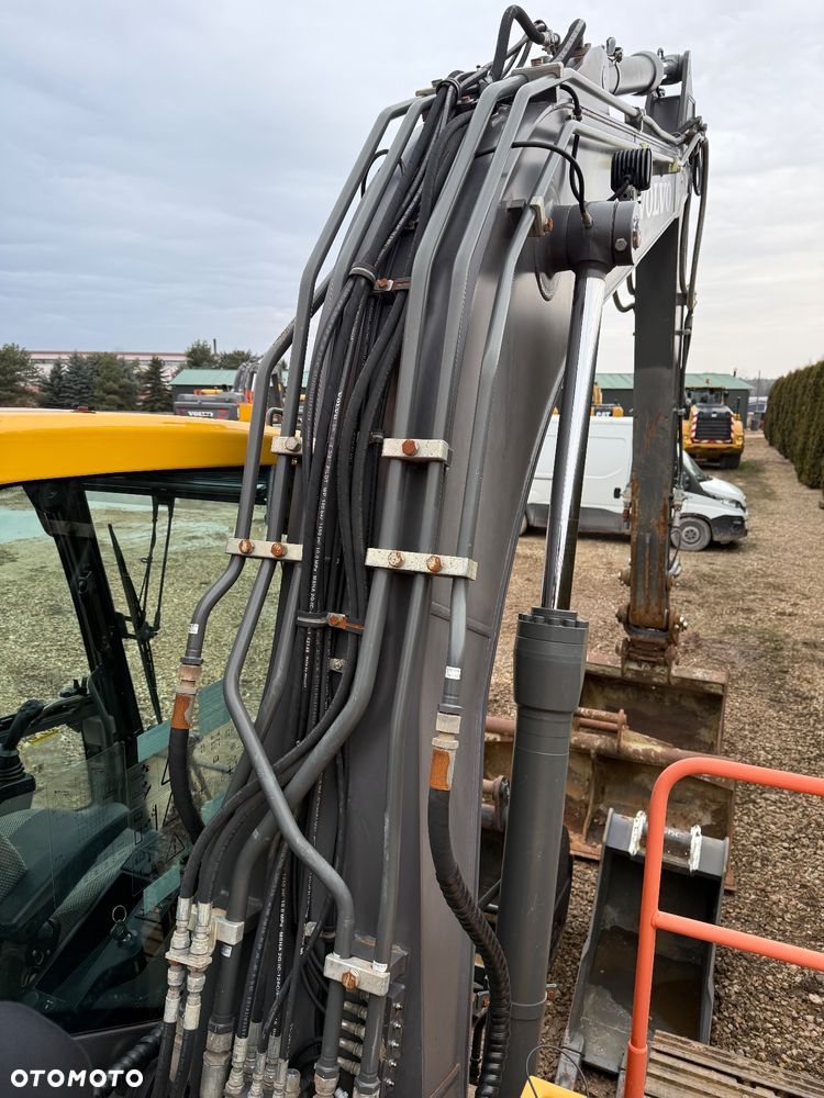 Volvo EC 140 EL - 14
