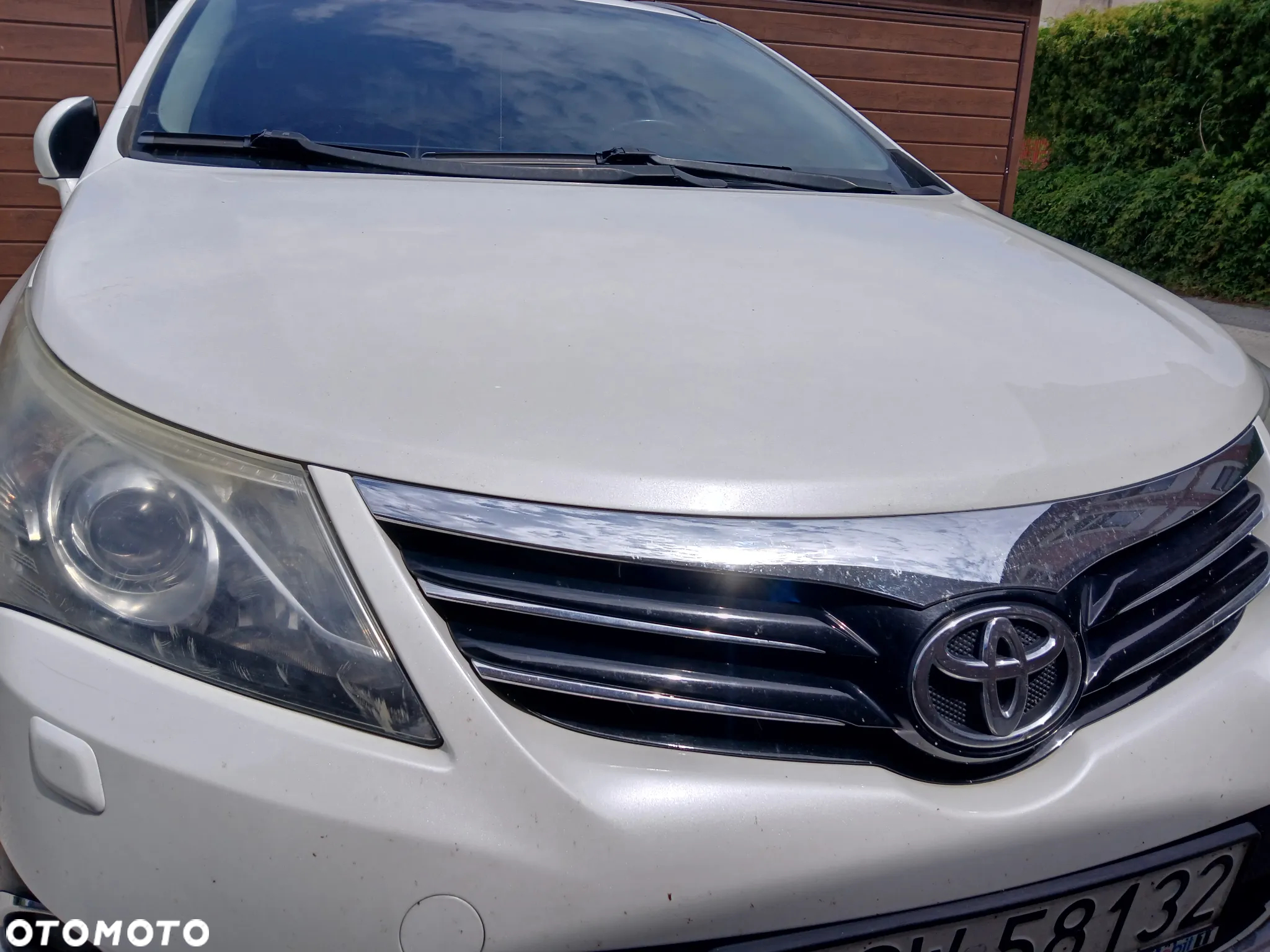Toyota Avensis 2.0 D-4D Premium - 3
