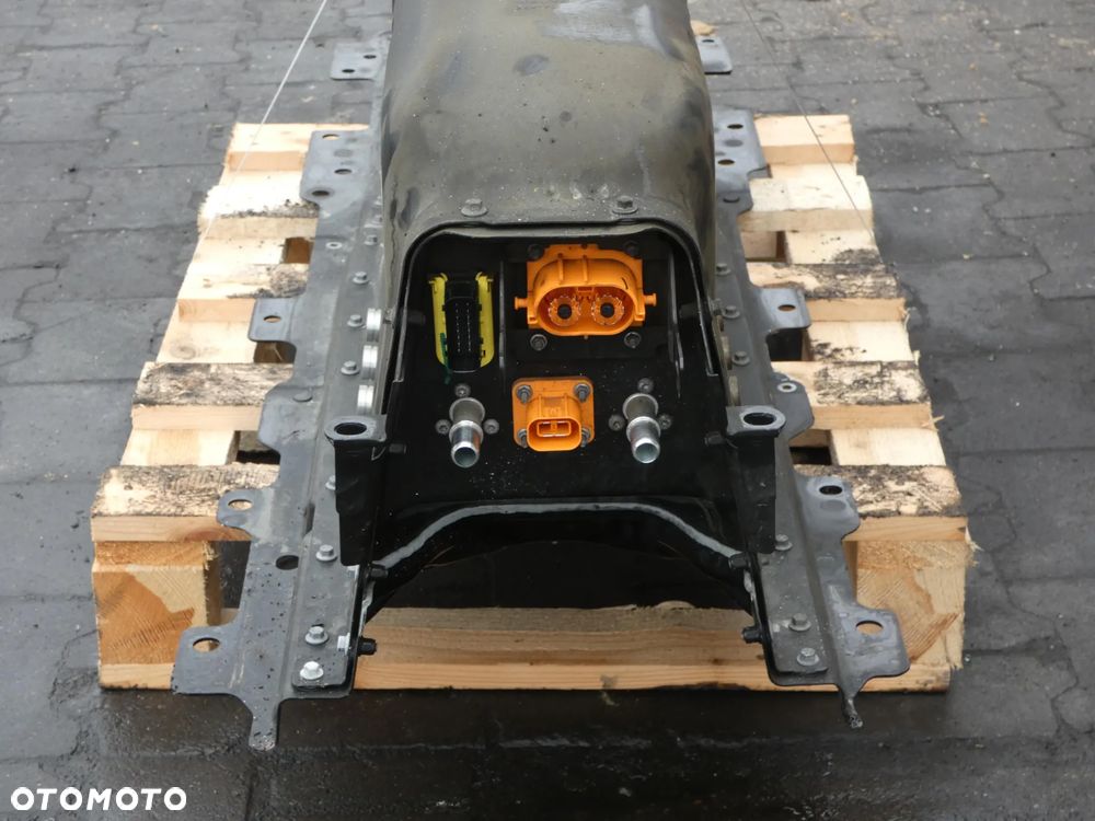 32336936 BATERIA HYBRYDA 51Ah VOLVO V60 II T6 2022- - 4