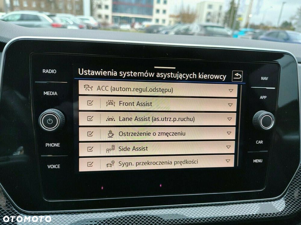 Volkswagen T-Cross - 20