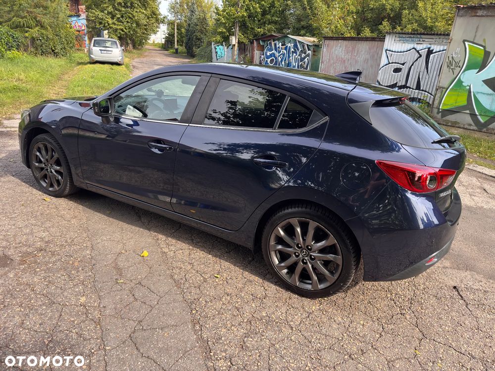 Mazda 3 - 8