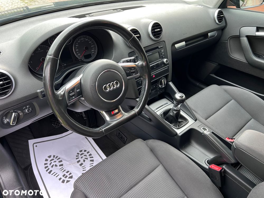 Audi A3 Sportback 2.0 TDI S line Sportpaket plus - 22