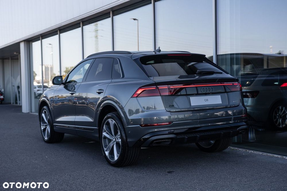 Audi Q8 - 5