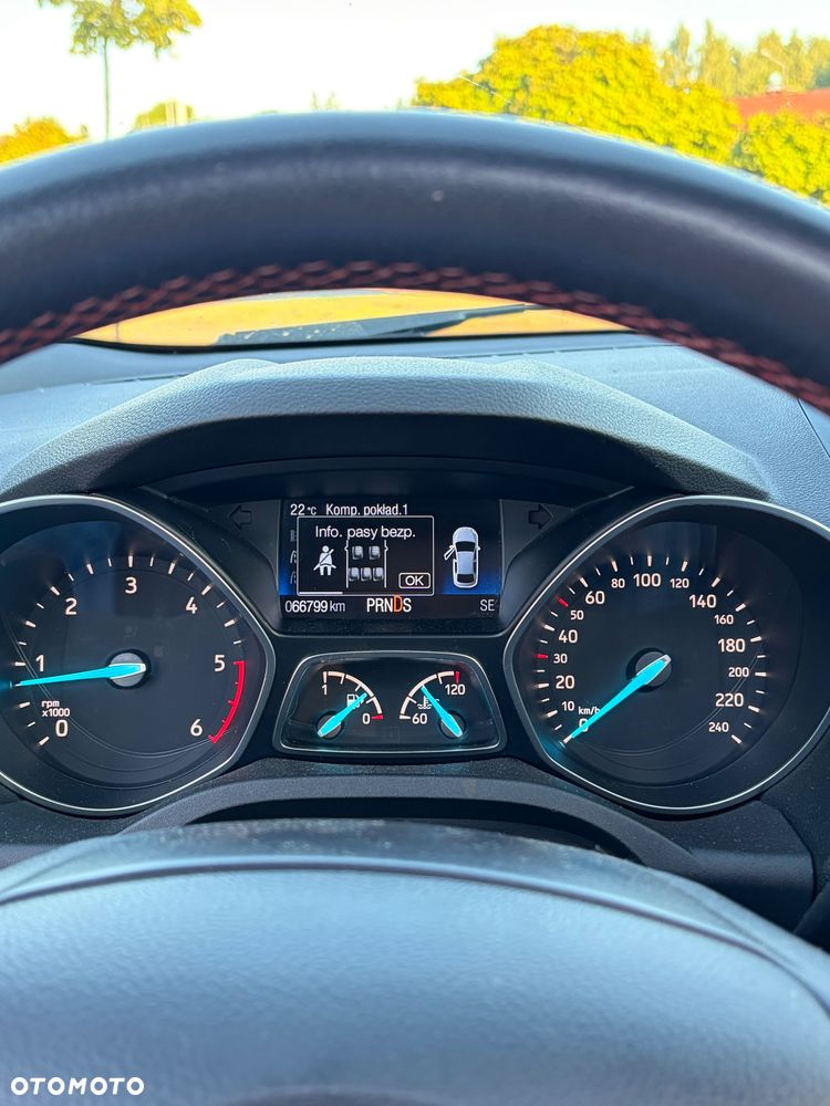 Ford Kuga - 8
