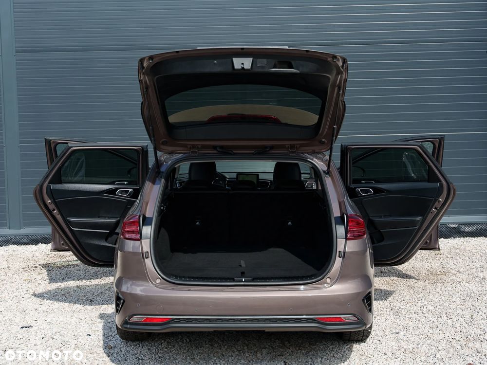 Kia Ceed 1.6 CRDi DCT Platinum Edition - 14