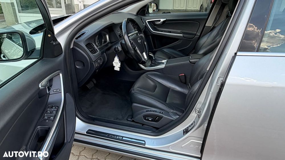 Volvo S60 D4 Geartronic - 23