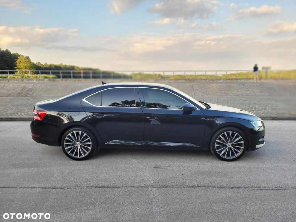 Skoda Superb 2.0 TSI Ambition DSG - 6
