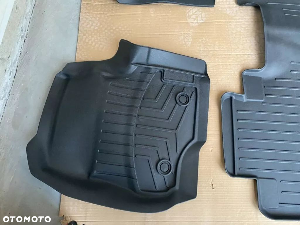 Gumowe dywaniki samochodowe Ford F150 2015-21 r. - 3