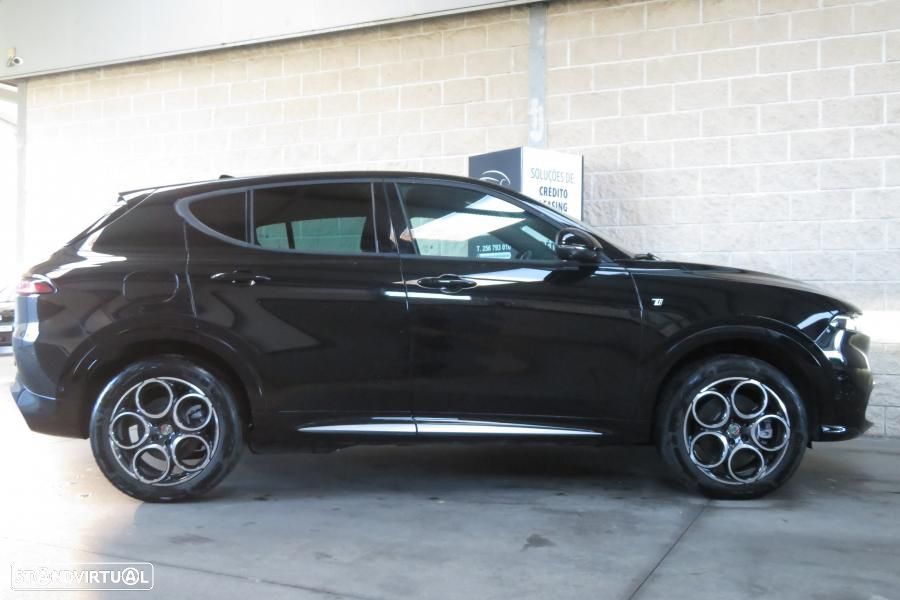 Alfa Romeo Tonale 1.3 Plug-In Hybrid Veloce e-AWD - 32